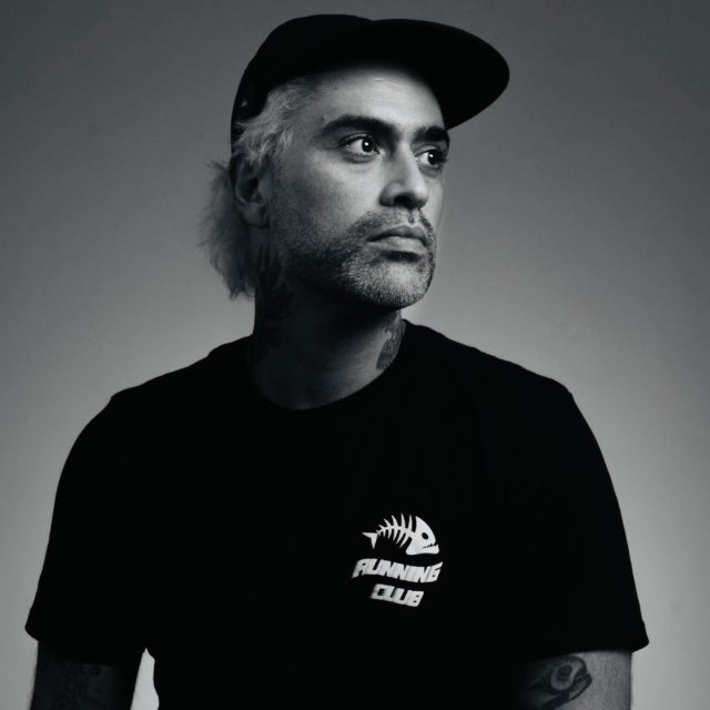 Tulhones, retrato em preto e branco